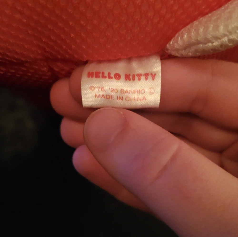 2020 mesh Hello Kitty plush - Picture 4 of 6